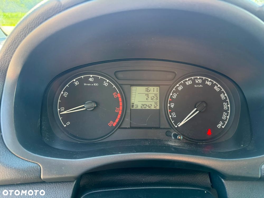 Skoda Fabia 1.4 16V Style - 14
