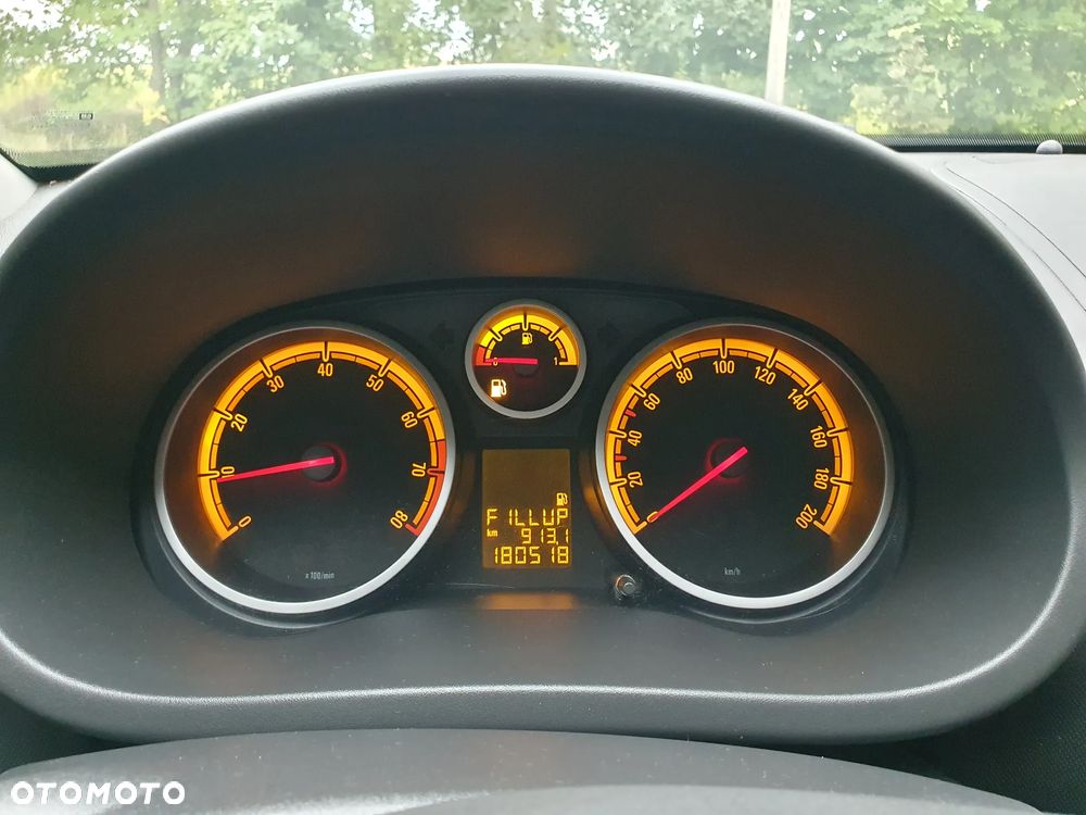 Opel Corsa 1.4 16V Edition - 12