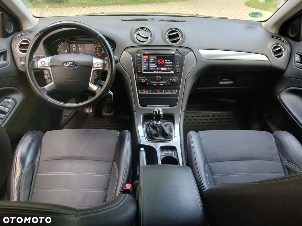 Ford Mondeo 2.0 TDCi Titanium - 4