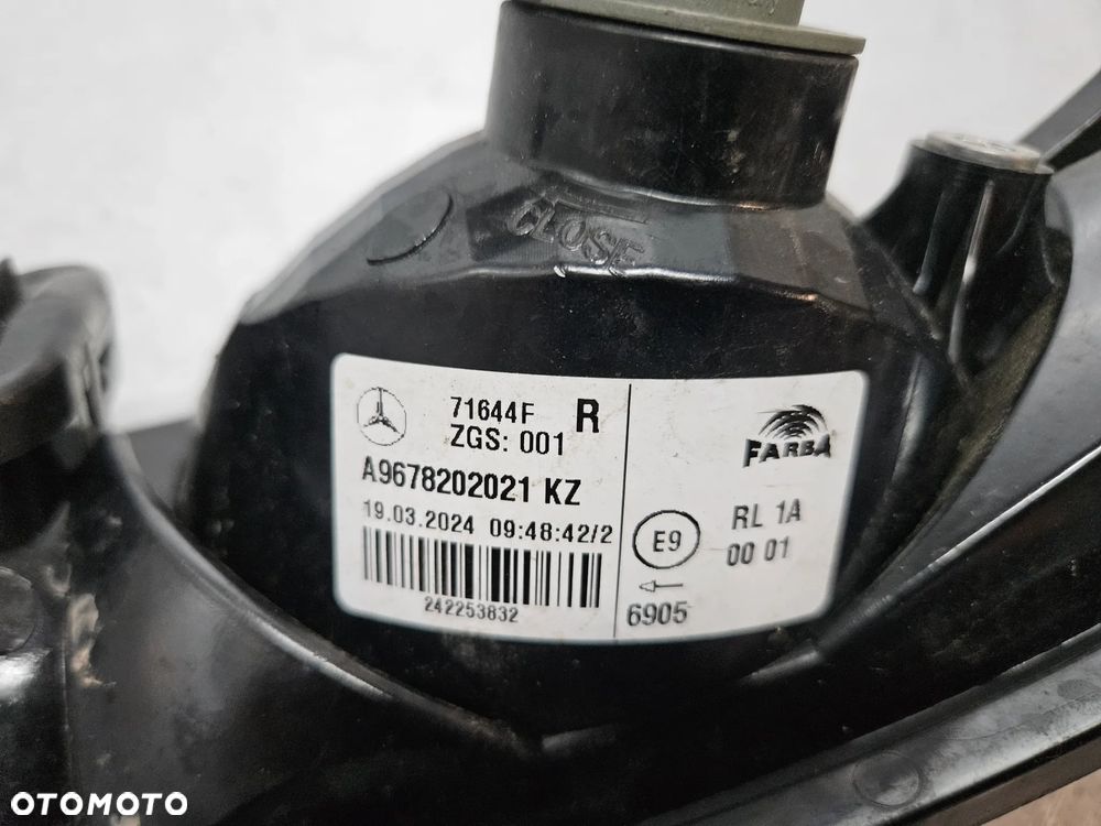 Atego kierunek lampy prawy - 3