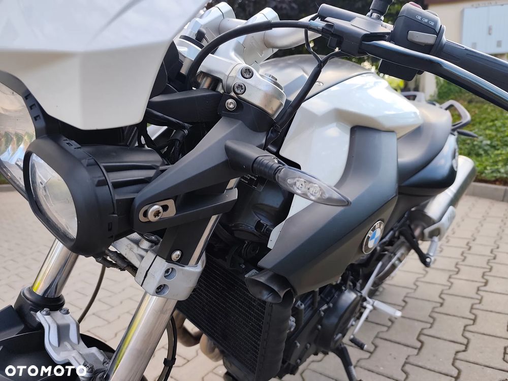 BMW F - 15