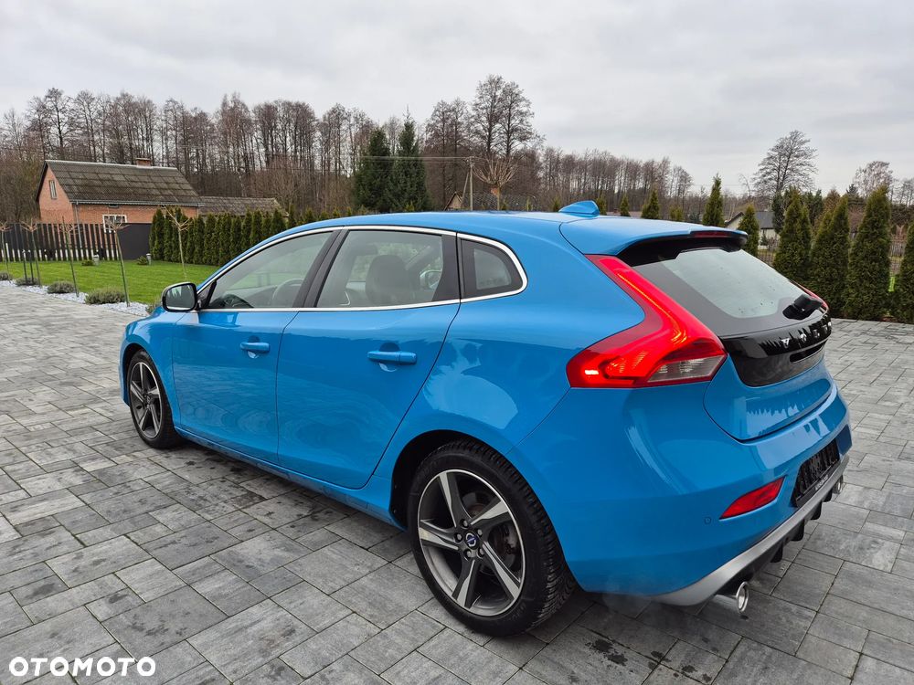 Volvo V40 D2 R Design - 26