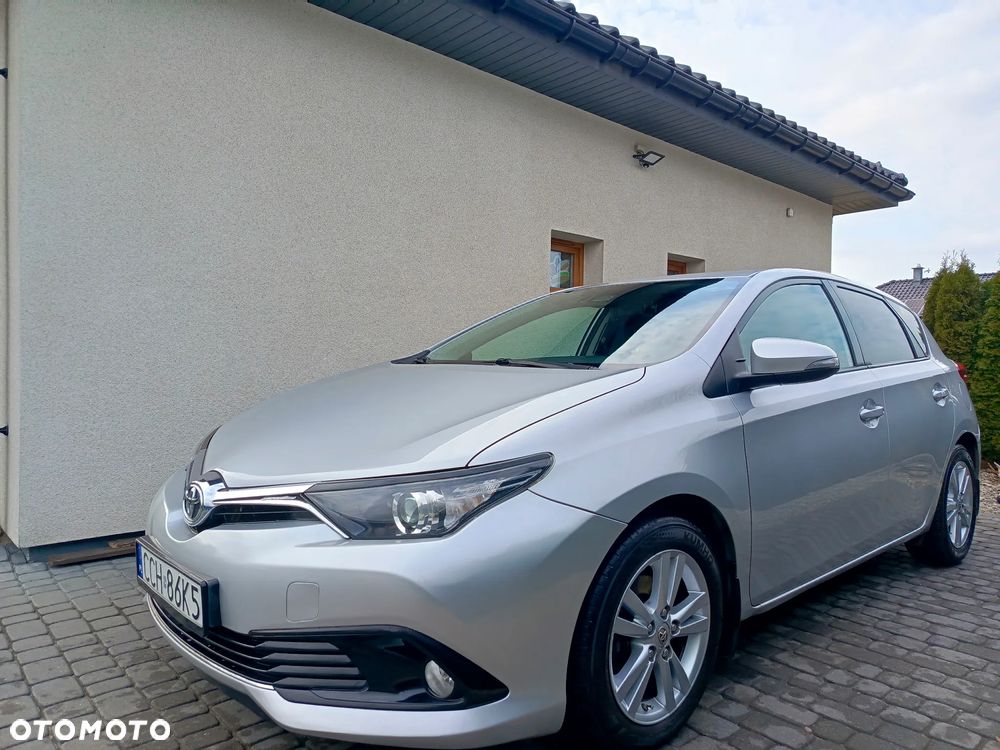 Toyota Auris 1.4 D-4D Luna EU5 - 3