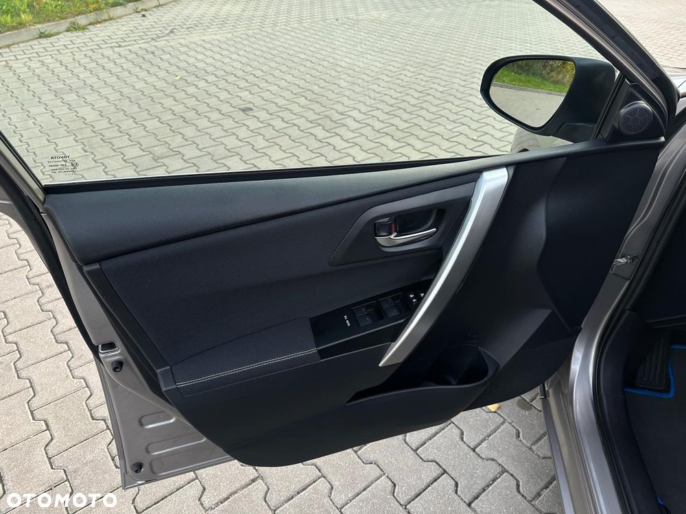 Toyota Auris - 31