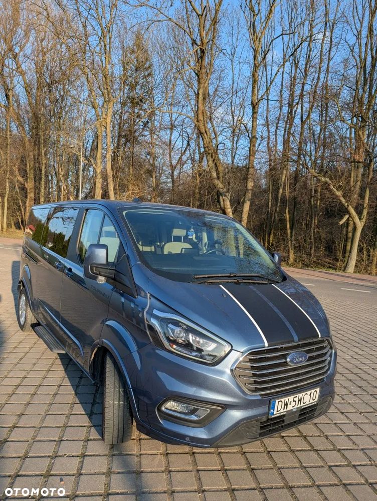 Ford Tourneo Custom - 1