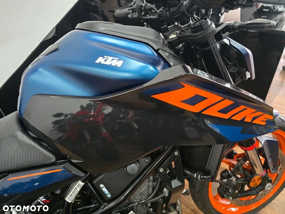 KTM Duke - 18