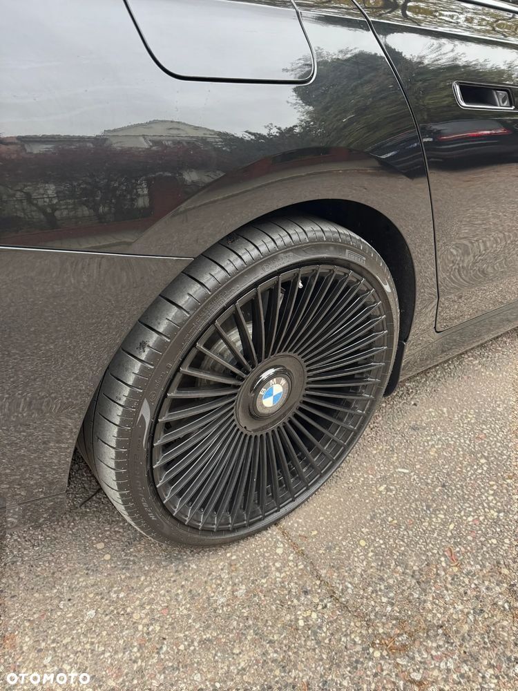 BMW Seria 7 M760e PHEV xDrive sport - 12