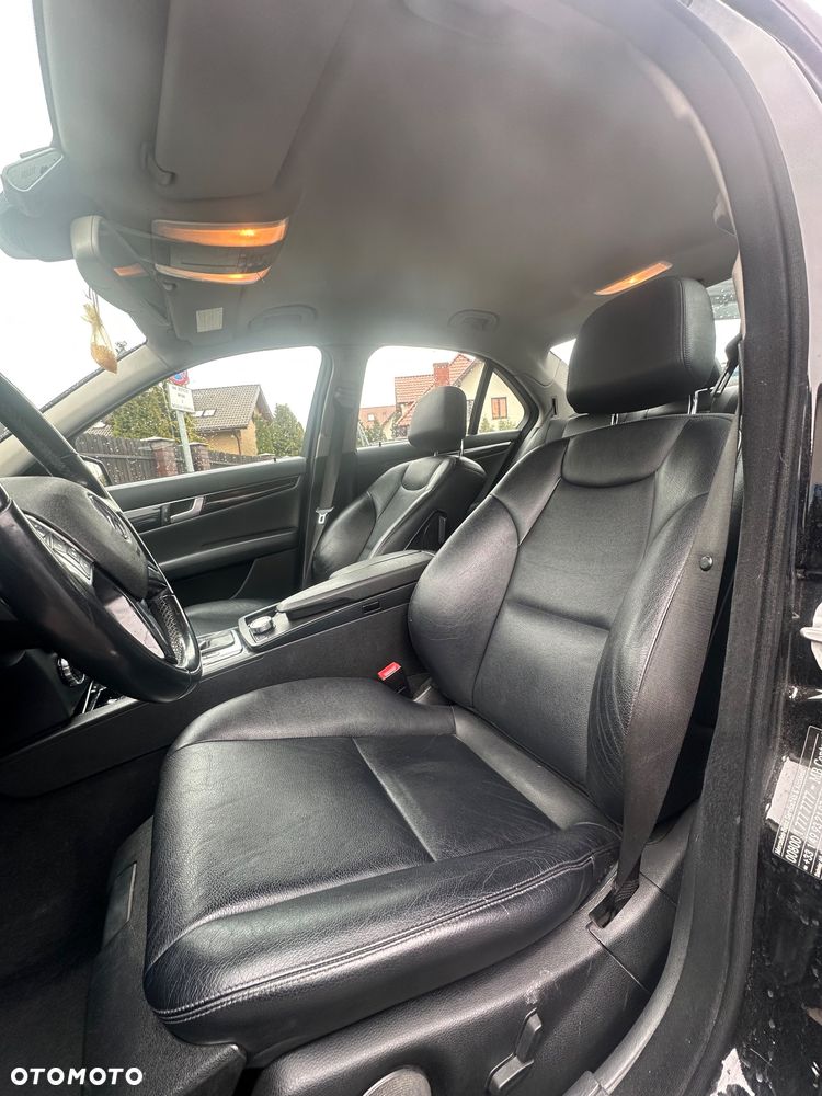 Mercedes-Benz Klasa C 220 CDI 7G-TRONIC Avantgarde Edition - 12