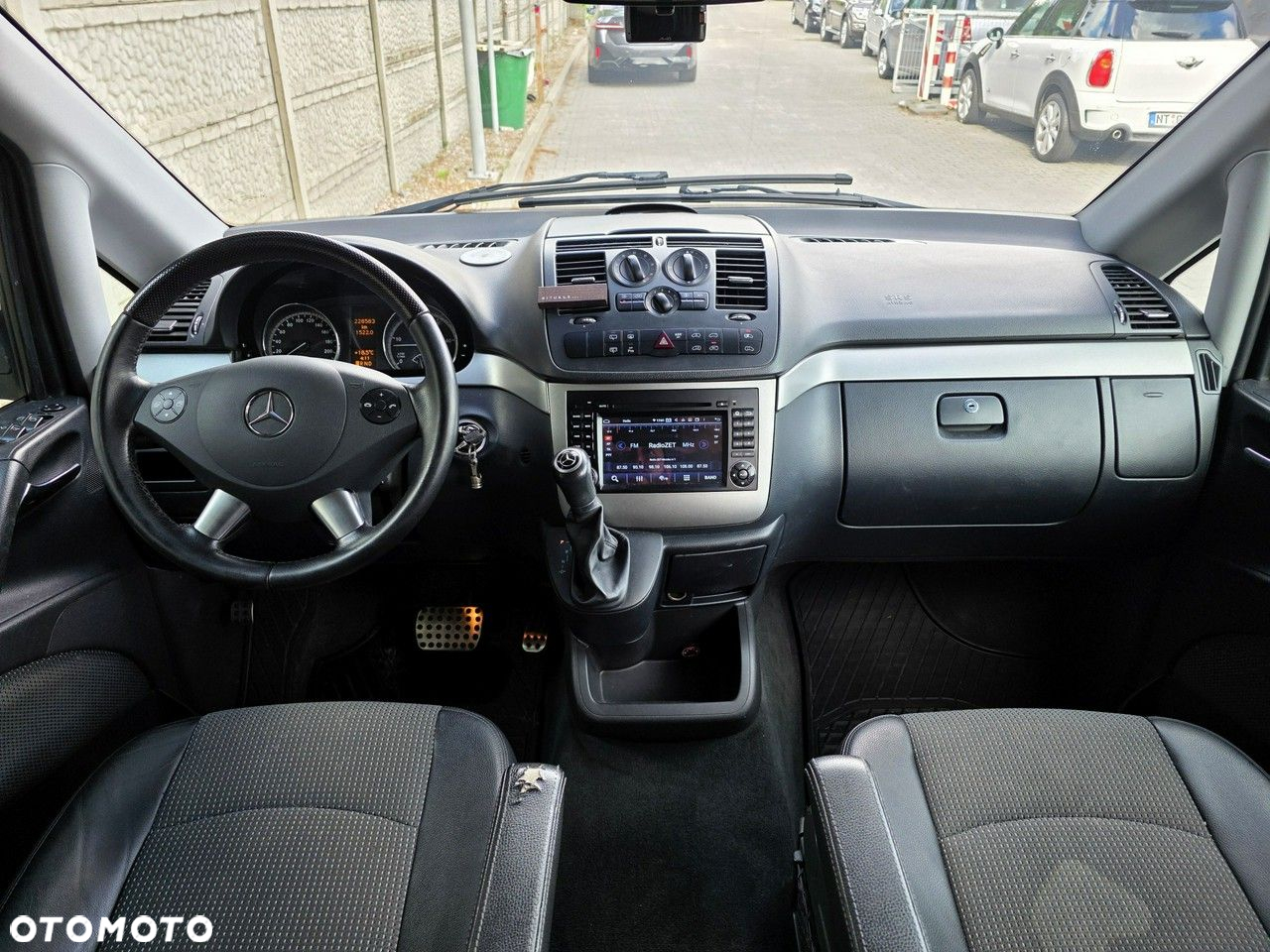 Mercedes-Benz Viano - 12