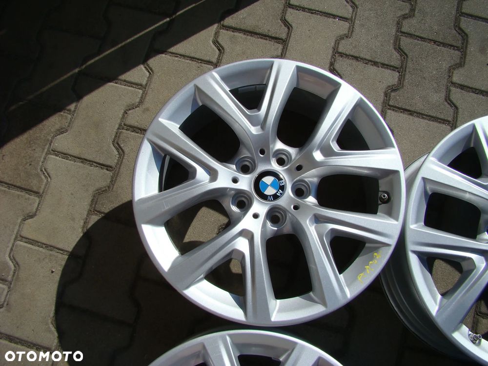 a137 5x112 BMW X1 F48 F49 U11 U12 X2 F39 F40 F44 F45 F46 U06 6,5jx17 czujniki - 3