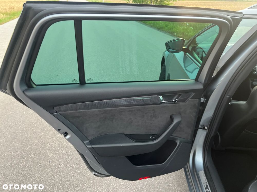 Skoda Superb 2.0 TSI 4x4 Sportline DSG - 9