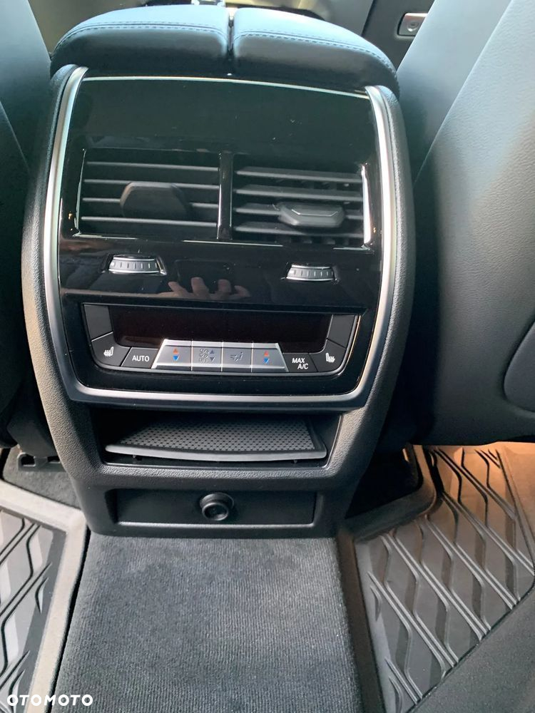 BMW X5 M M50d - 30