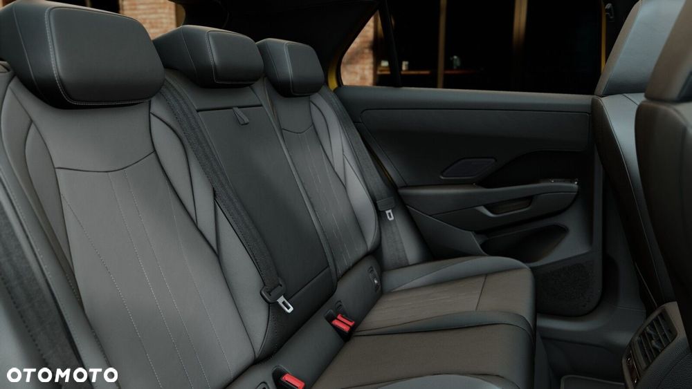 Volkswagen T-Roc - 13