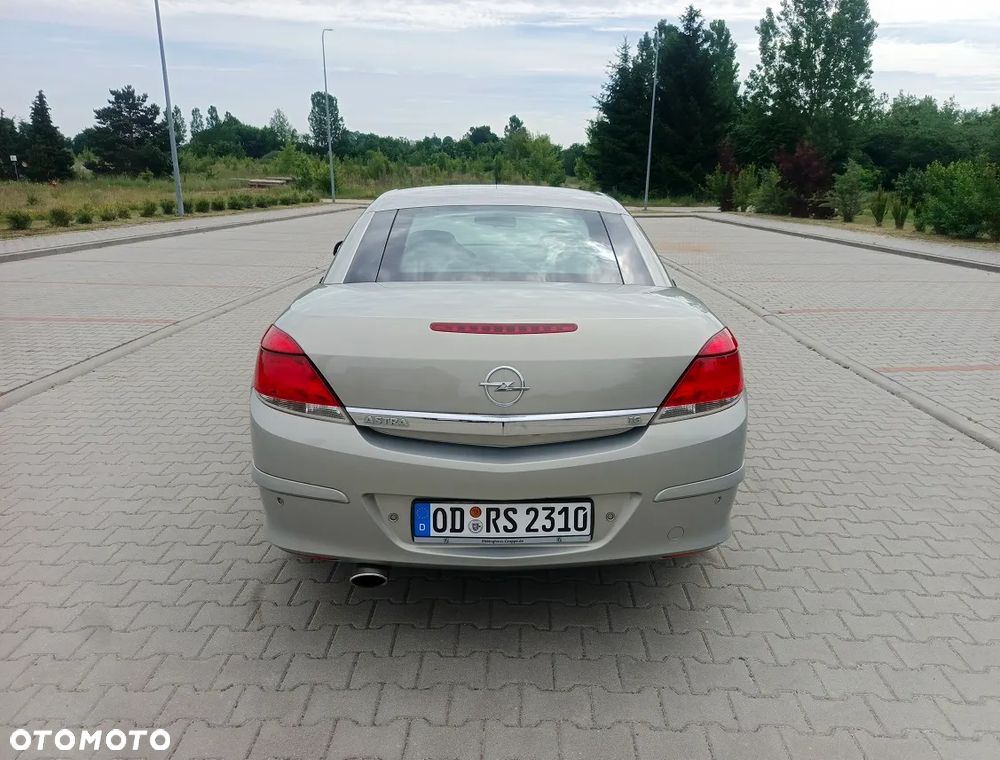 Opel Astra 1.6 Cosmo - 16