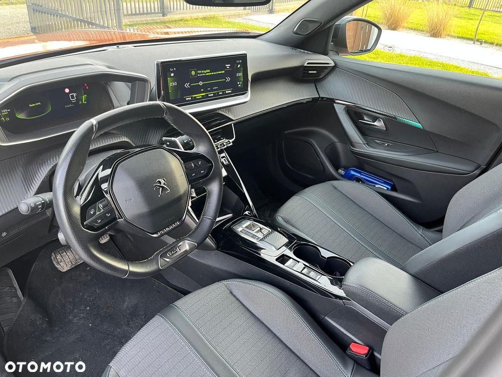 Peugeot 2008 1.2 PureTech GT Line S&S EAT8 - 6