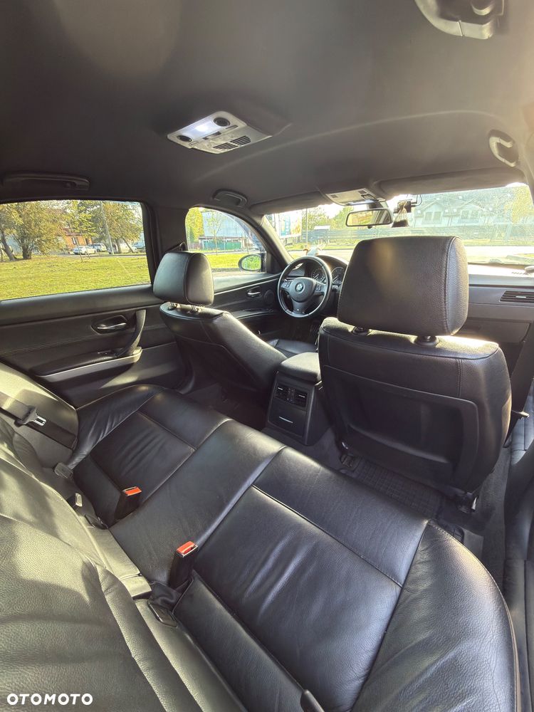 BMW Seria 3 320d - 11