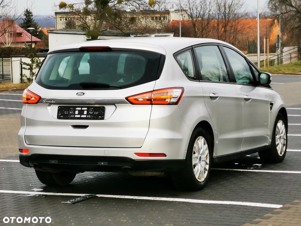 Ford S-Max 2.0 TDCi Titanium PowerShift - 6