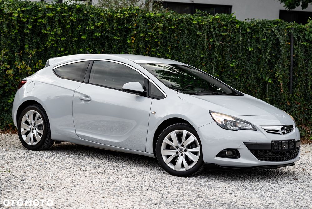 Opel Astra IV GTC 1.6 T Sport - 6