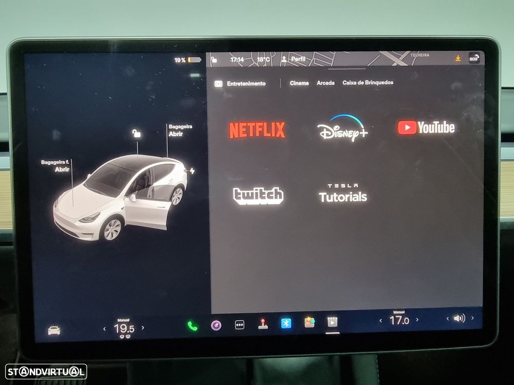 Tesla Model Y Long-Range RWD - 35