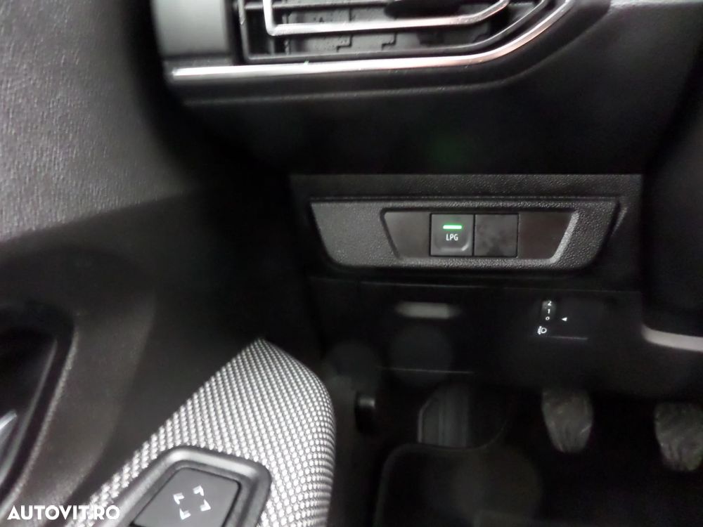 Dacia Sandero ECO-G 100 MT5 Journey - 40