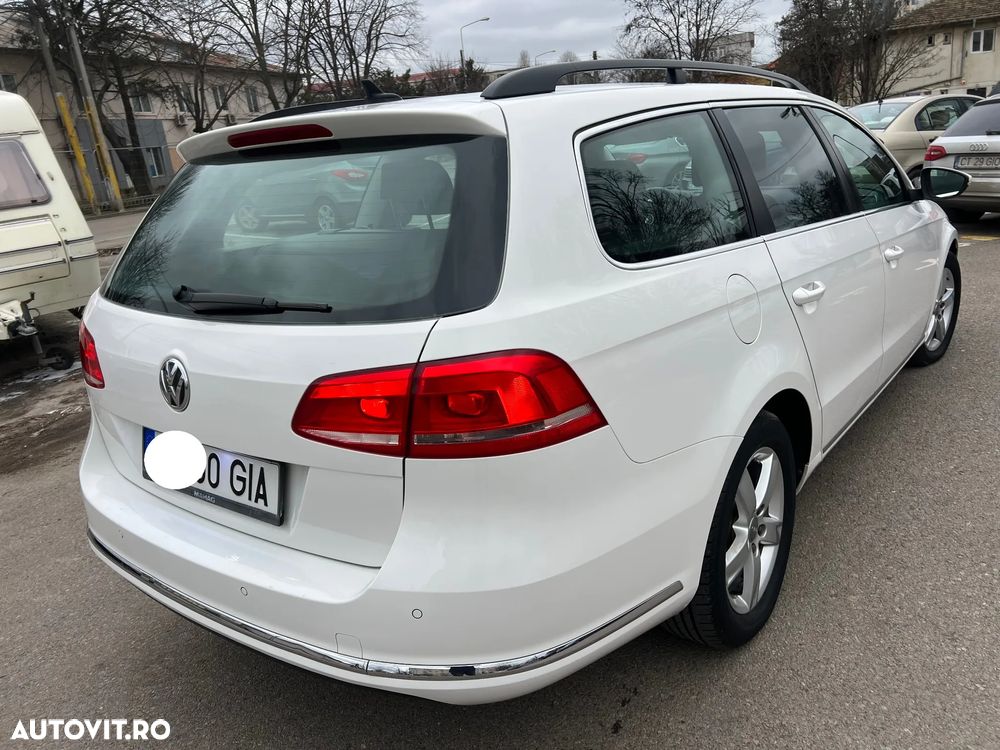 Volkswagen Passat 2.0 TDI BlueMotion Technology DSG Comfortline - 4