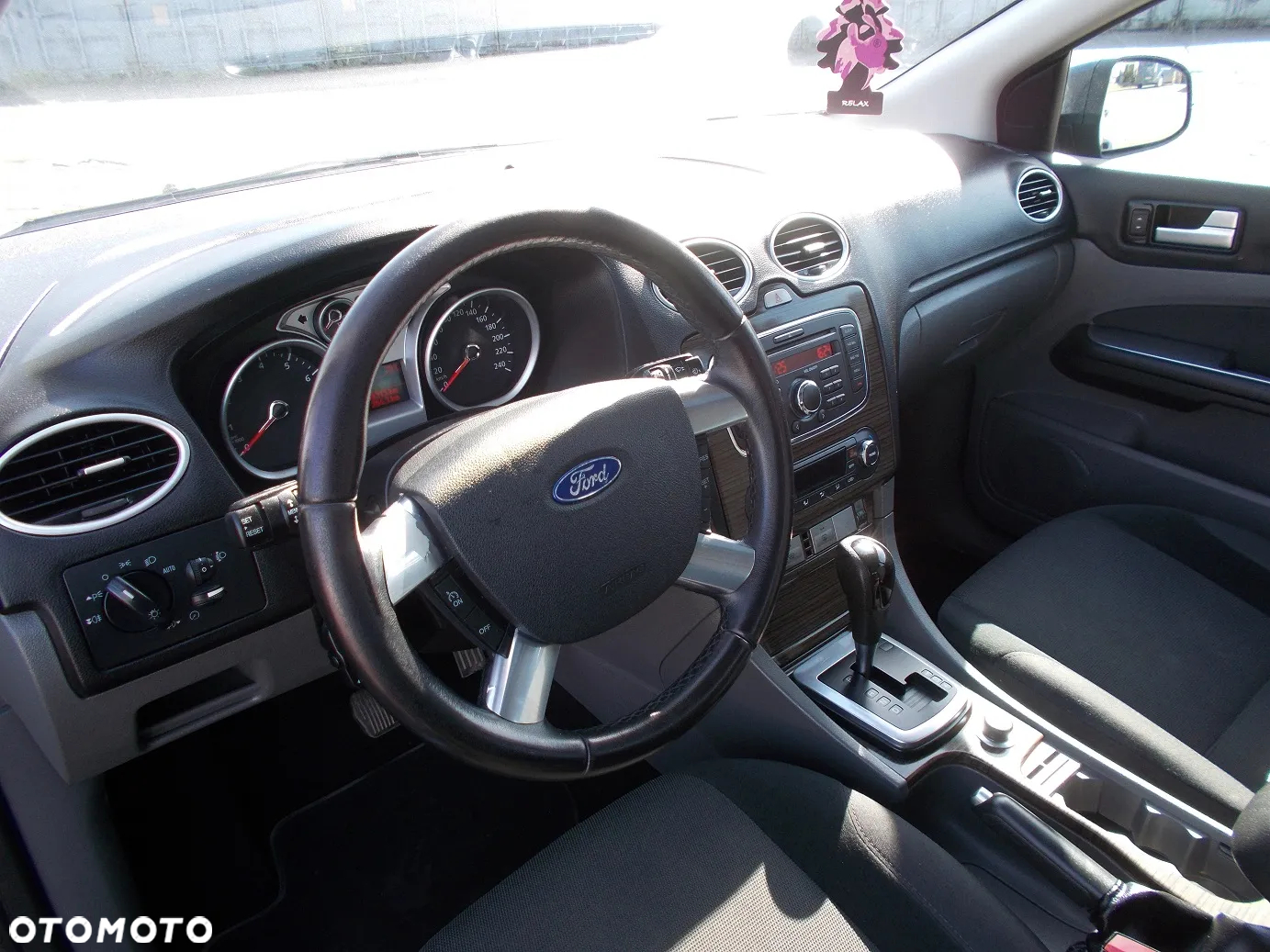 Ford Focus Turnier 2.0 16V Ghia - 19