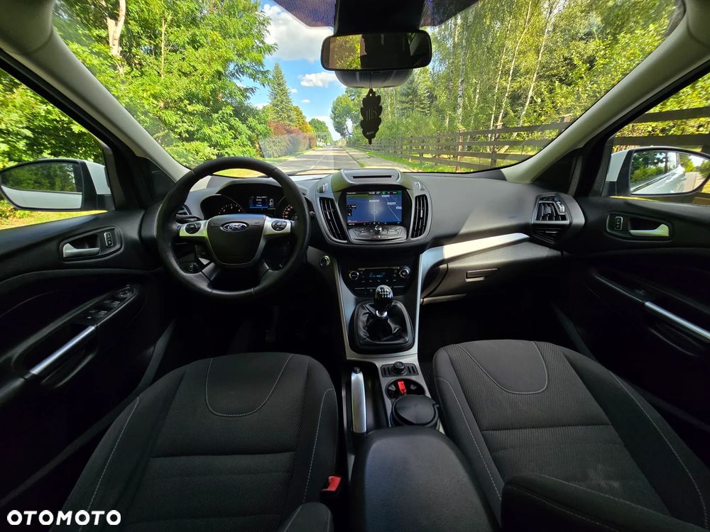 Ford Kuga 2.0 TDCi 2x4 Titanium - 7
