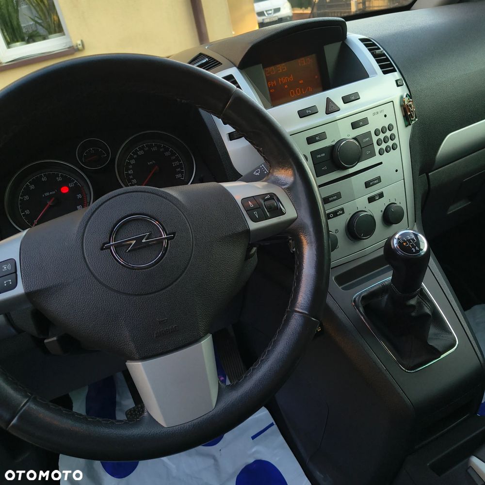 Opel Zafira 1.8 Enjoy - 14