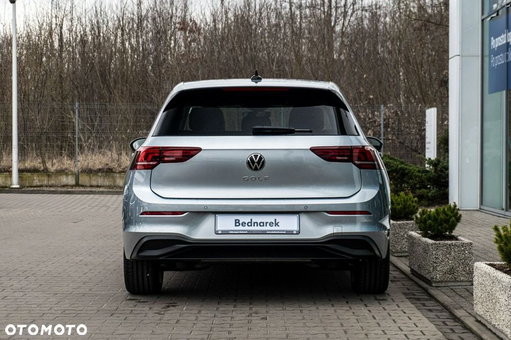 Volkswagen Golf - 9