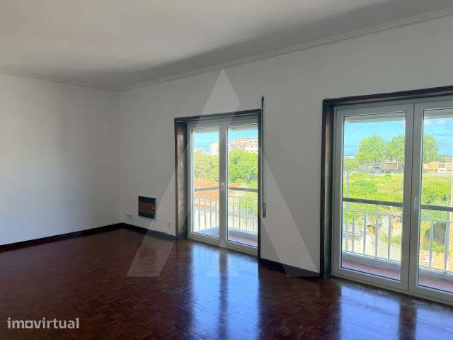 Apartamento T3 situado no centro de Esgueira. - Grande imagem: 2/19
