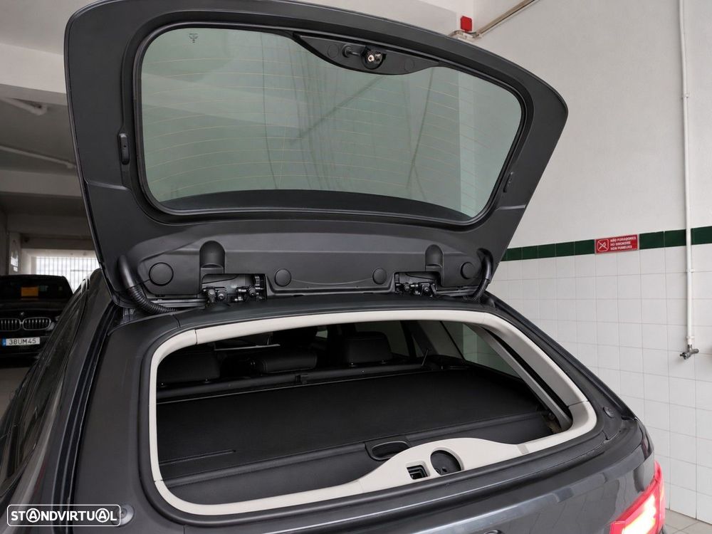 BMW 318 d Line Sport Auto - 19