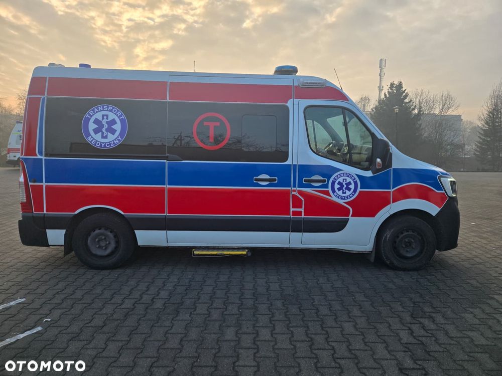 Renault Master Ambulans karetka gwarancja - 15