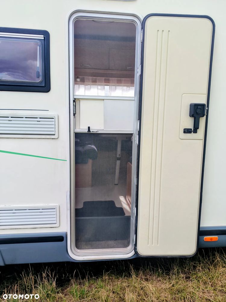 Ford Transit kamper Chausson Flash 03 - 10