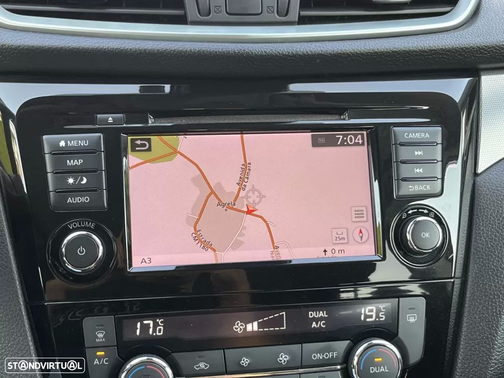 Nissan Qashqai 1.3 DIG-T N-Connecta DCT - 16