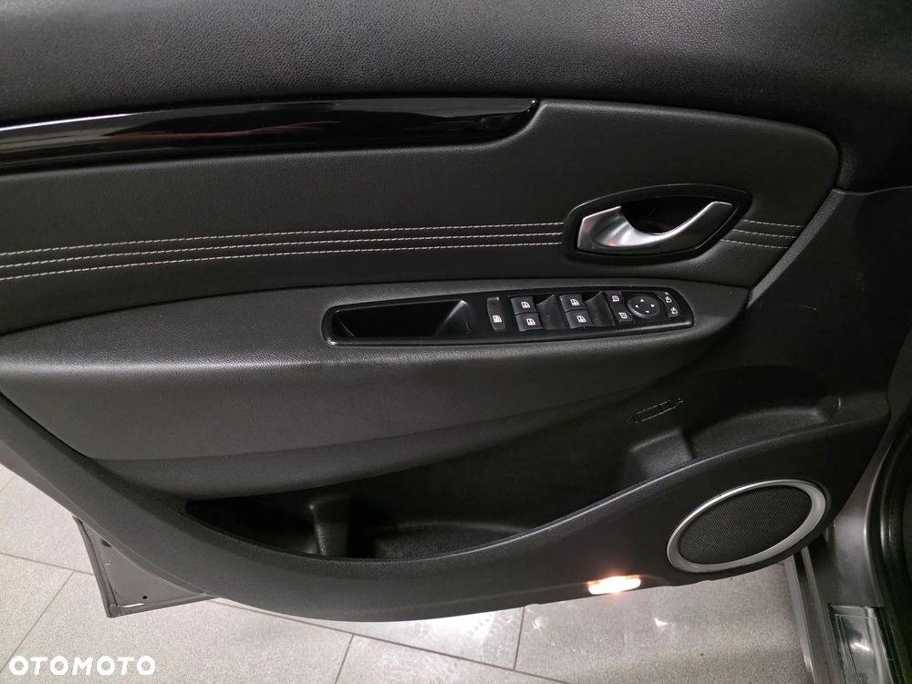 Renault Scenic dCi 130 FAP Bose Edition - 21