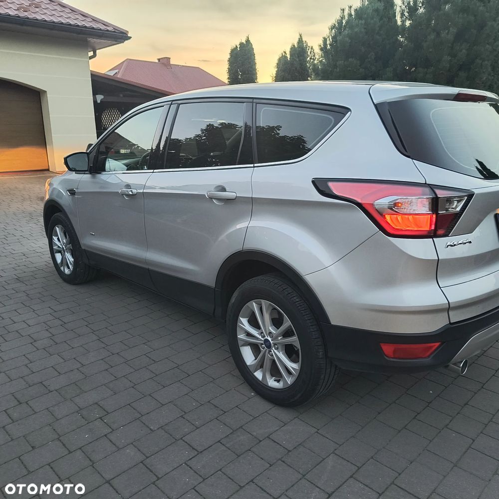 Ford Kuga 2.0 TDCi 4WD Titanium - 27