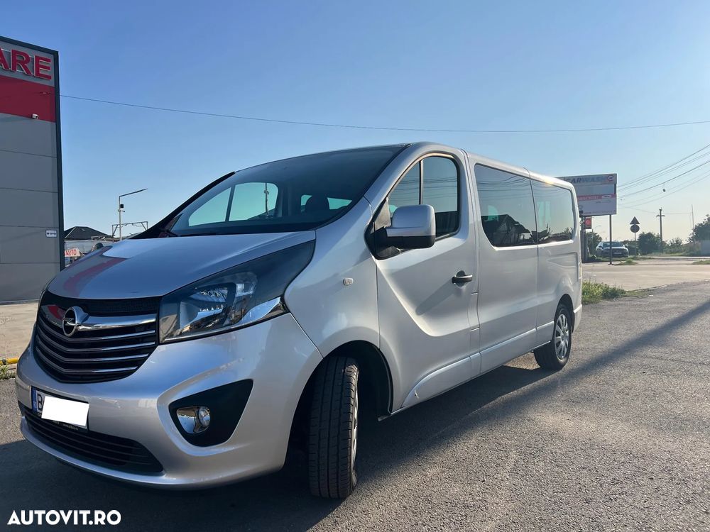 Opel Vivaro - 1