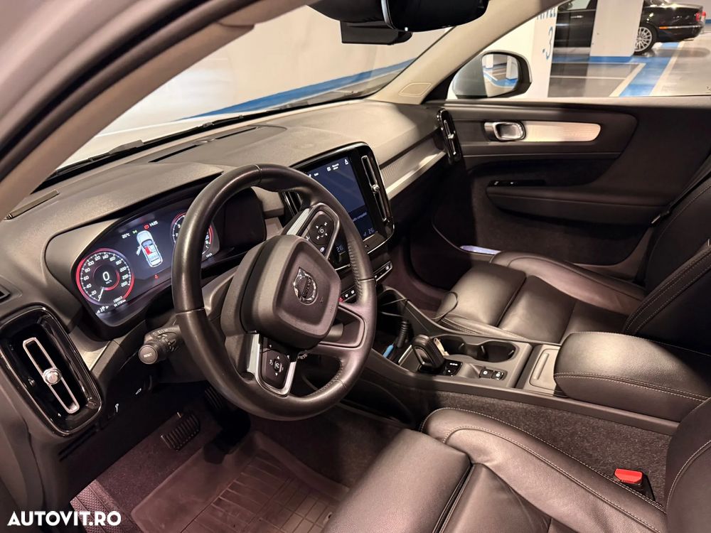 Volvo XC 40 B4 B AWD Geartronic Momentum Pro - 7