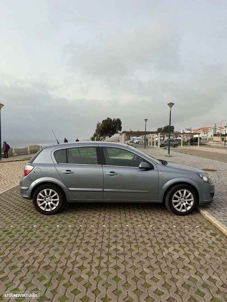 Opel Astra - 1