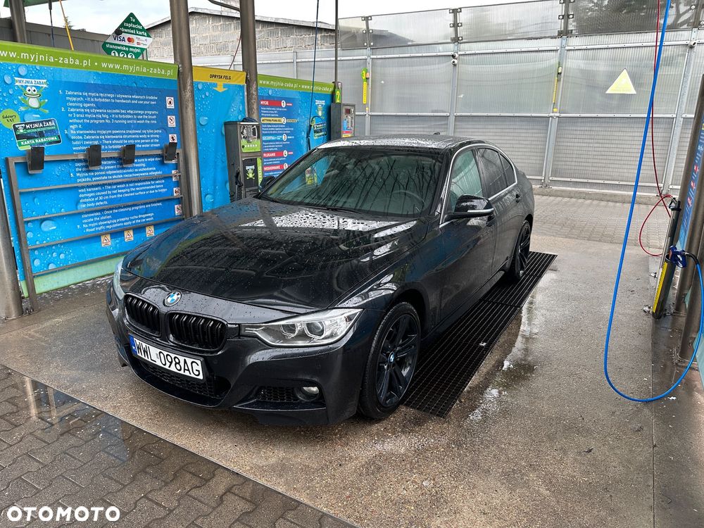 BMW Seria 3 335i xDrive Edition Sport - 2