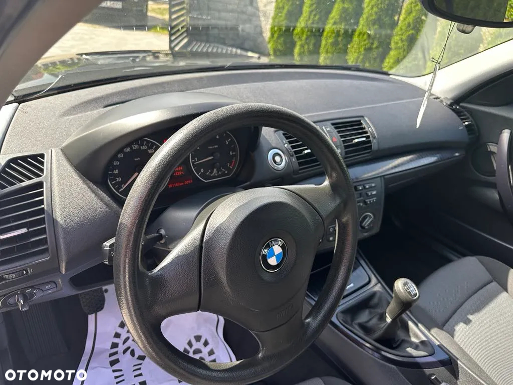 BMW Seria 1 116i - 10