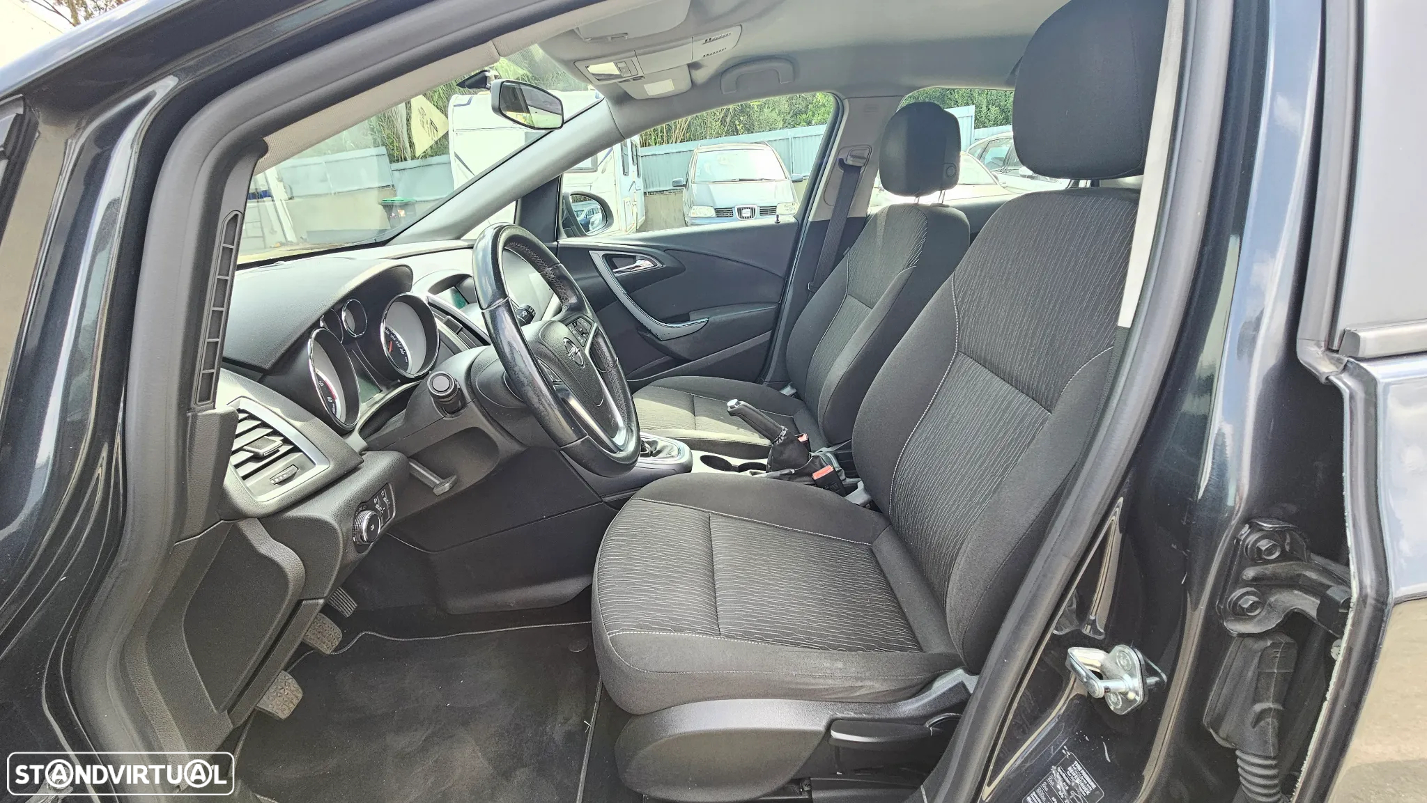 Opel Astra 1.3 CDTi Executive - 12