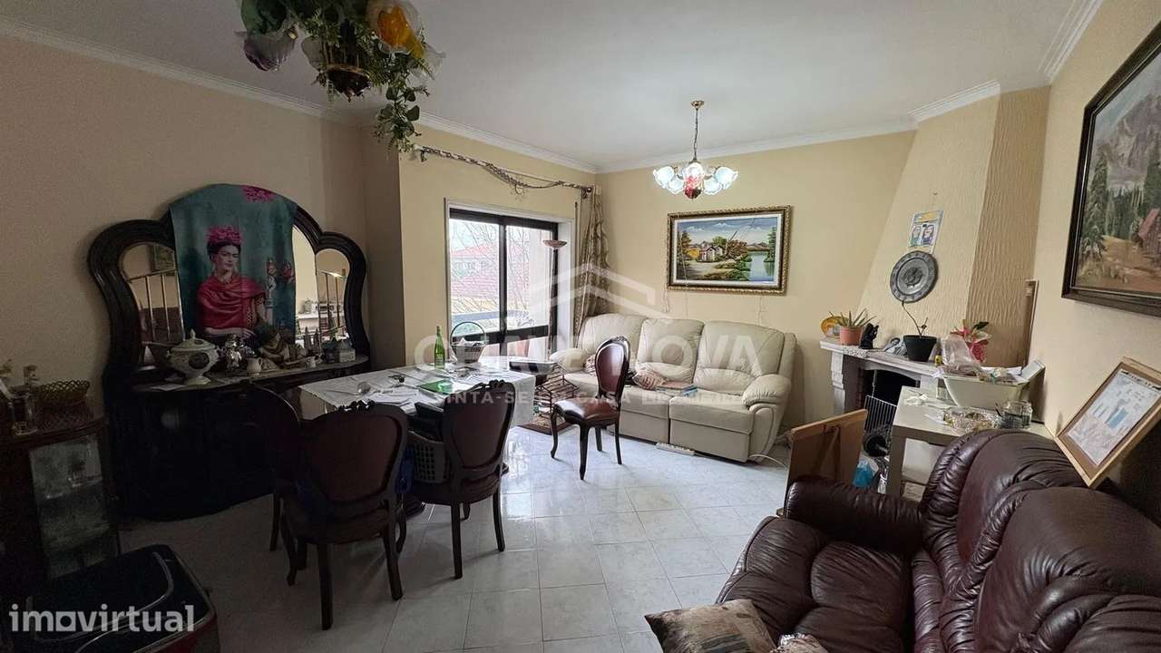 Apartamento T3 no Centro de Espinho com Garagem Box - Grande imagem: 2/18