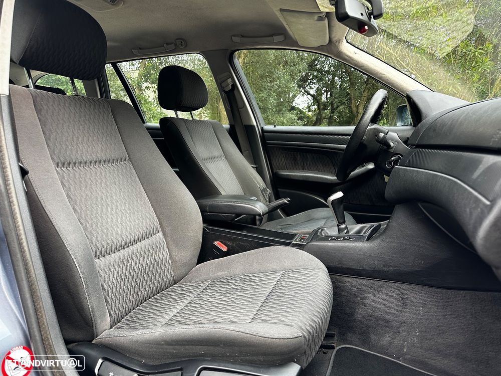 BMW 320 d Touring - 7