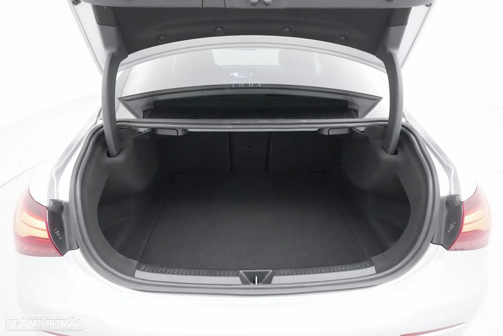 Mercedes-Benz A 180 Limousine d AMG Line Aut. - 30