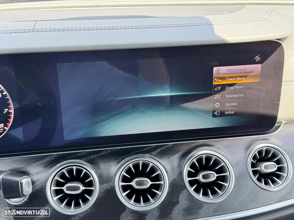 Mercedes-Benz E 53 AMG 4Matic+ - 36