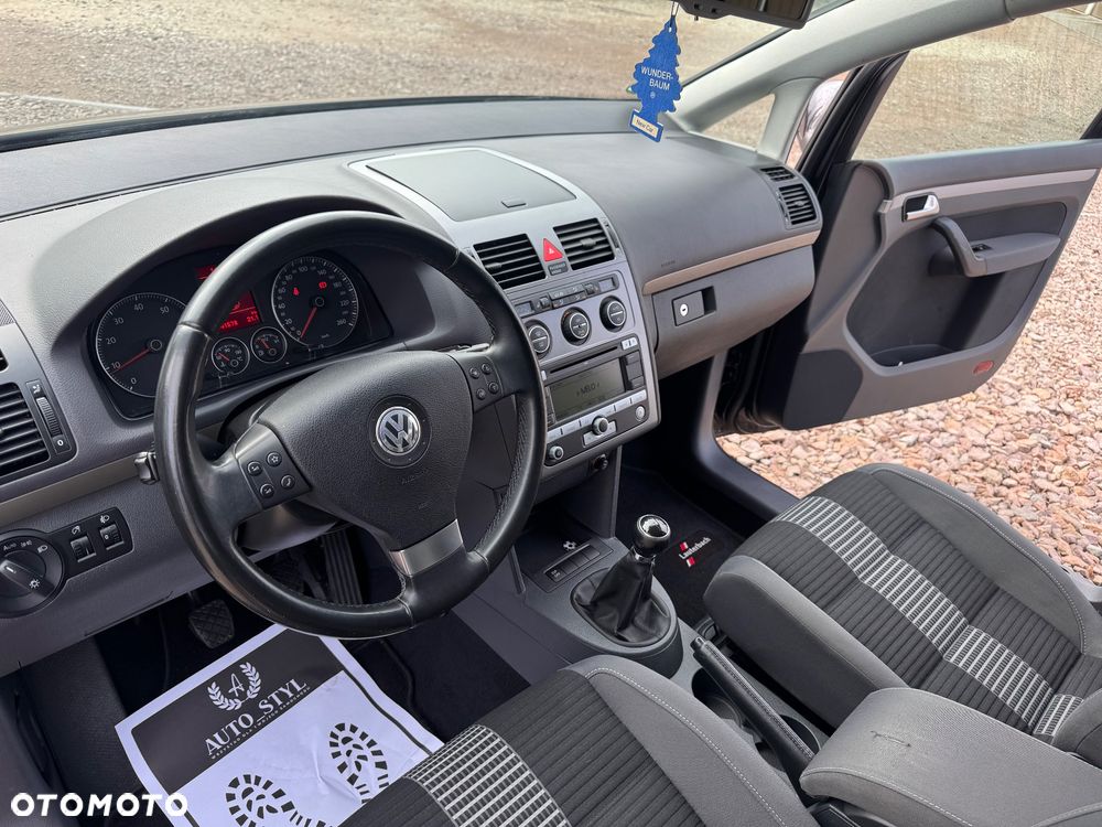 Volkswagen Touran 1.4 TSI United - 10