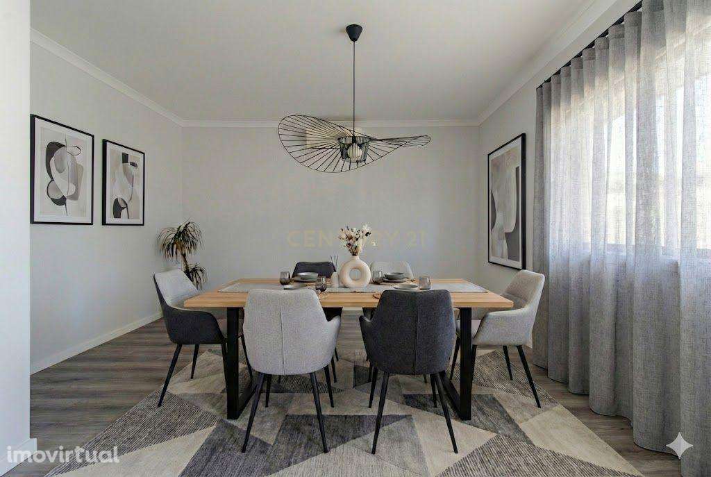 Moradia T5 em Alcobaça | Espaço, eficiência e conforto premium - Grande imagem: 2/56