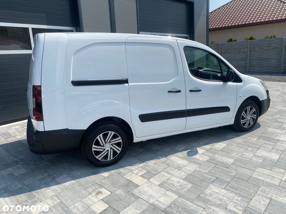 Citroën BERLINGO 1.6 HDI, MAX długi, 3-osobowy, klimatyzacja, zakupiony w salonie w Rzeszowie Bezwypadkowy serwisowany - 8