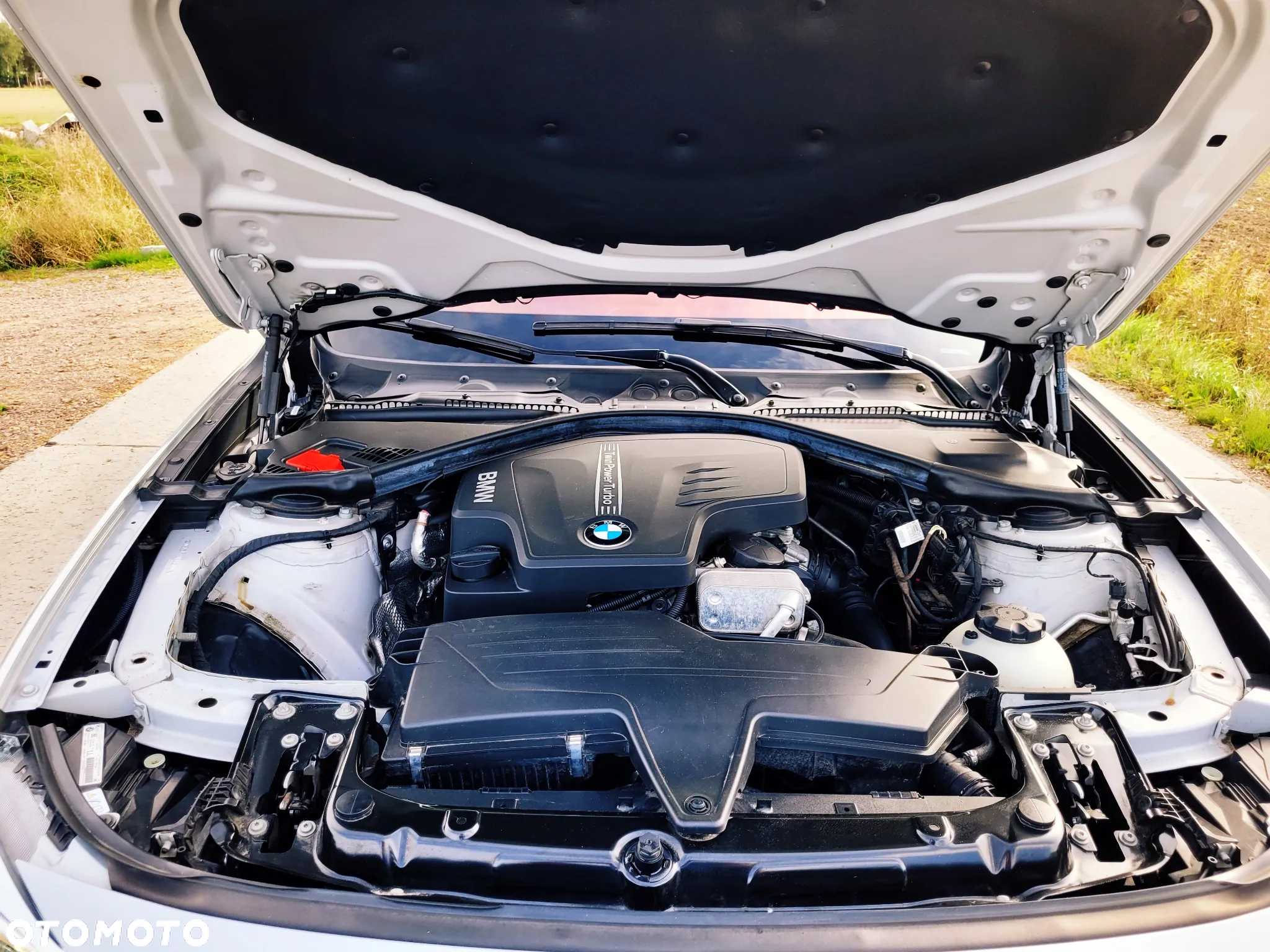 BMW Seria 3 320i Luxury Line - 18